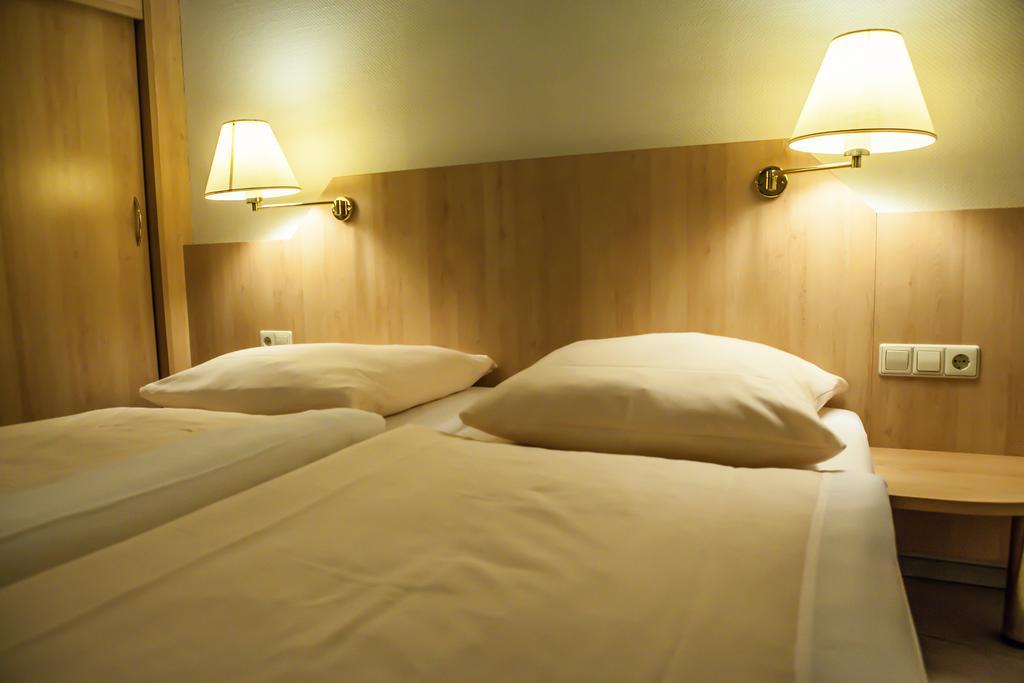 Hessischer Hof Hotel Nauheim Room photo